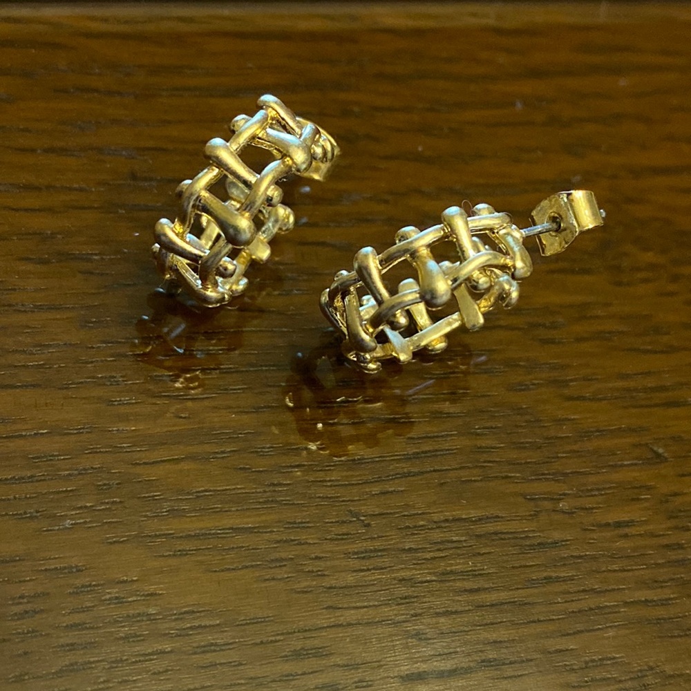 Gold Tone Pierced Loop Earrings - Beautiful